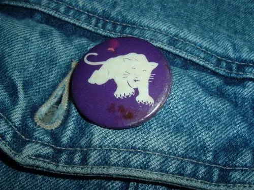 O K L Y N BUTTONS