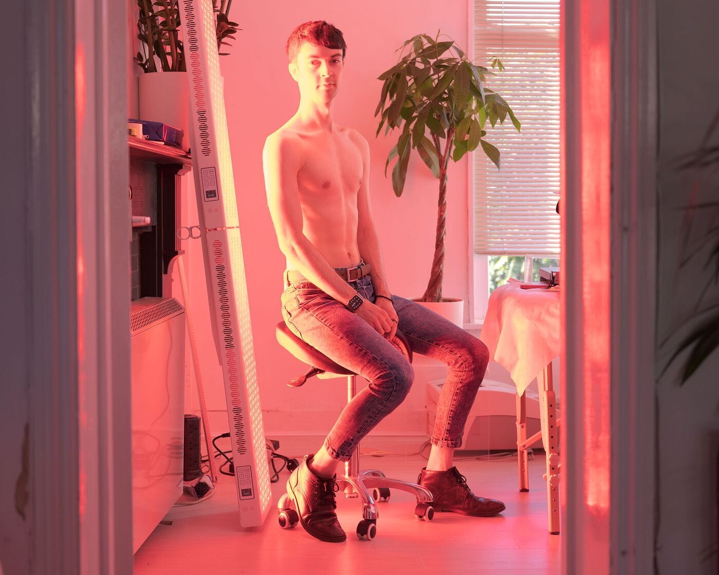 se rapporte à Comment avoir 18 ans à nouveau pour seulement 2 millions de dollars par an