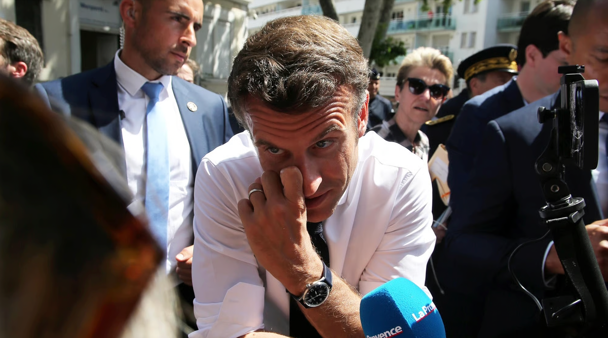Macron sous pression – même son gouvernement veut sa démission
