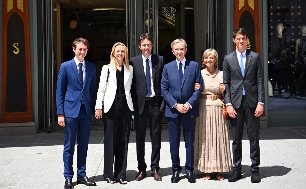 Enquête : les faux pas des enfants Arnault – quand l’empire du luxe vacille sous les ambitions familiales