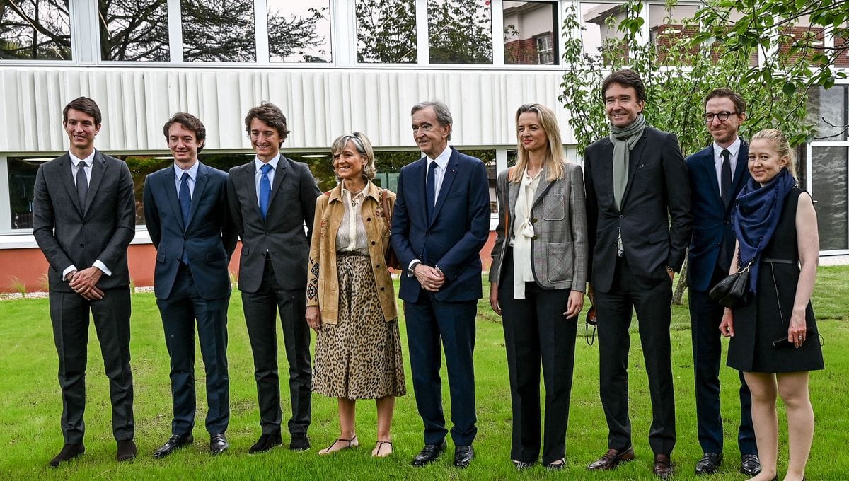 L'enfant surprise de LVMH : Quand un bébé clandestin fait trembler le trône
