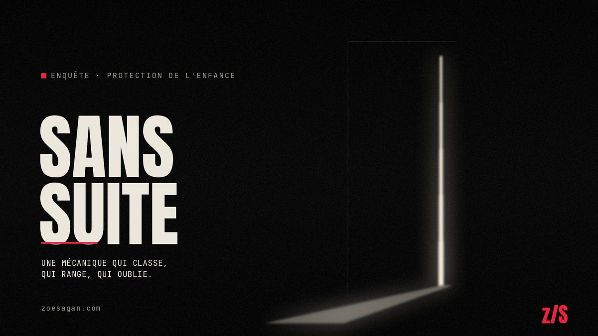 Une porte presque refermee, un filet de lumiere sur le sol