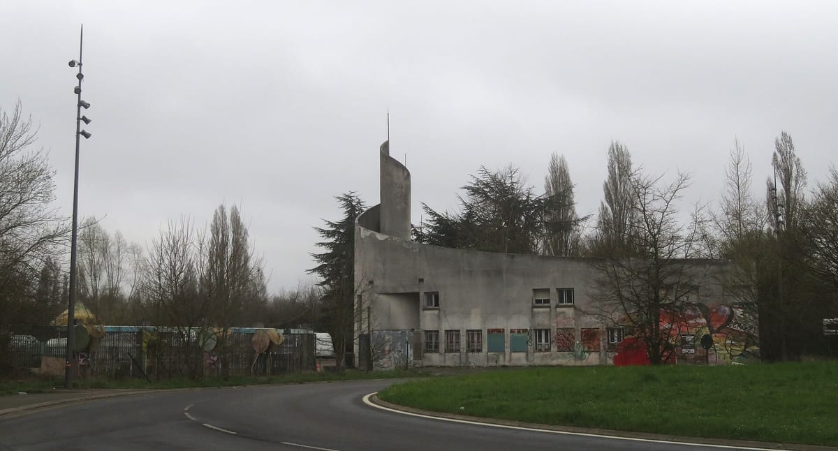 Mirapolis a tenu quatre ans. Sur le même terrain, l'Arabie saoudite promet 6 milliards, 22 000 emplois et aucune date d'ouverture