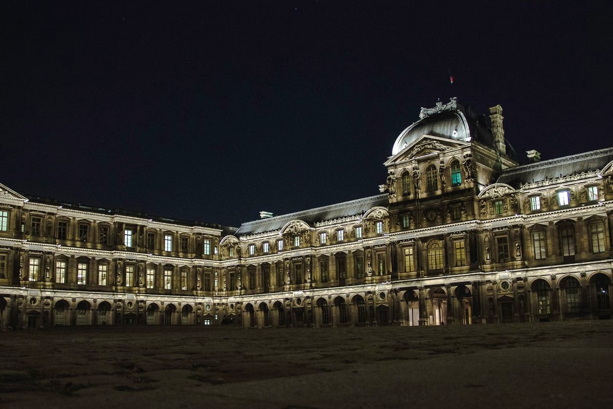 Le palais de l'Élysée, aile Ouest. C'est au premier étage de cette aile que François de Grossouvre a été découvert mort,