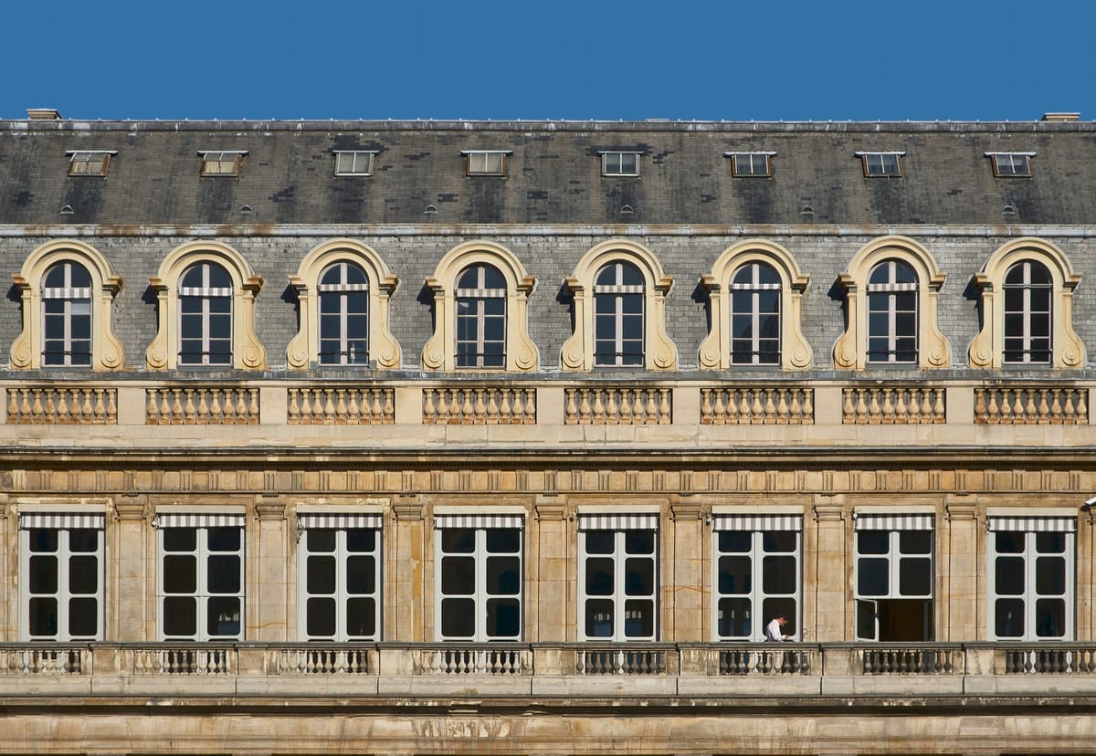 La façade du ministère de la Culture donnant sur la cour d’honneur du Palais-Royal, photographiée le 25 mai 2012. Une vue d’archive des lieux de l’administration mise en cause par des plaign