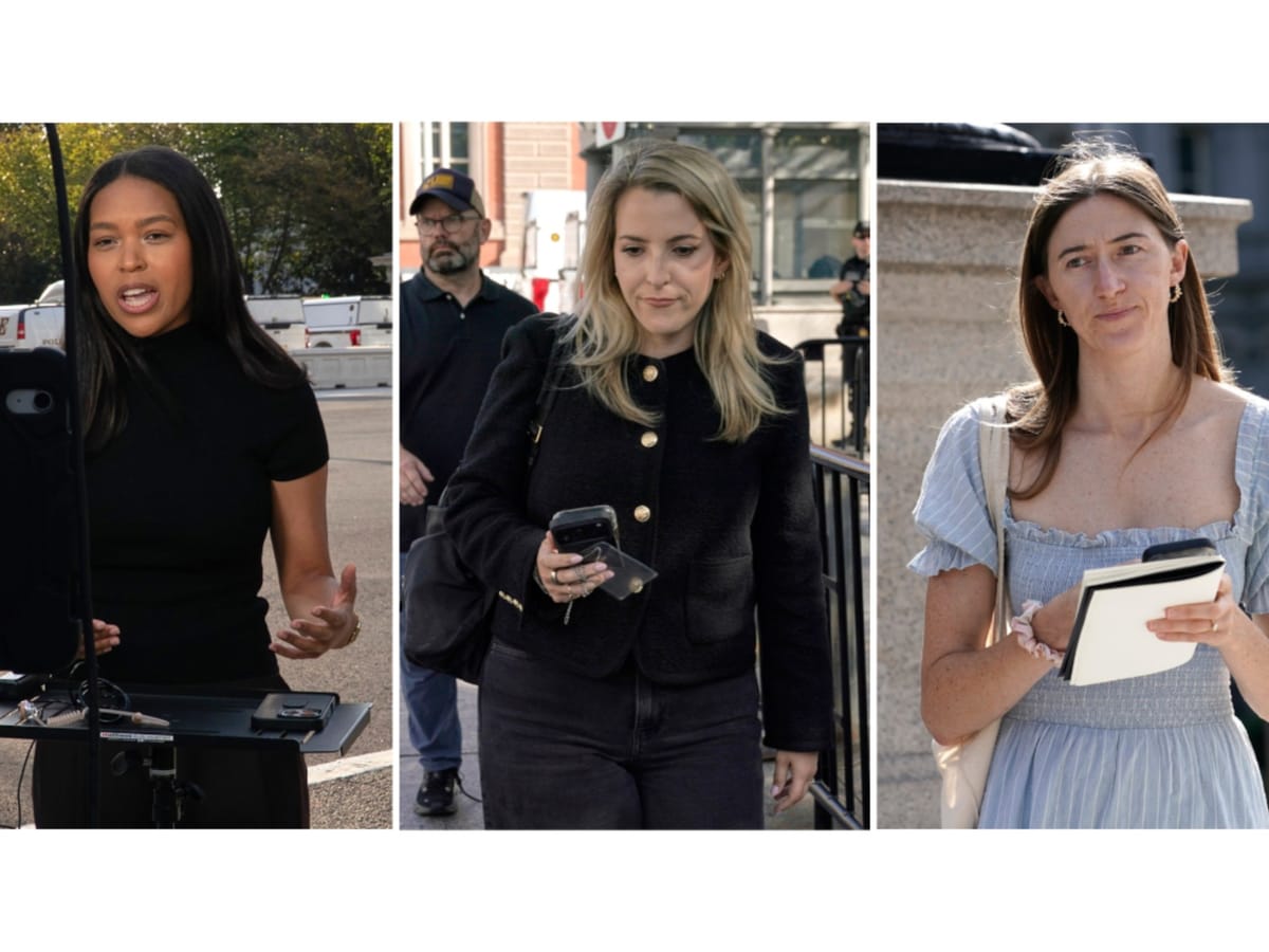 Akayla Gardner (MS NOW), Betsy Klein (CNN) et Cheyenne Haslett (Politico) près de la Maison Blanche après s’être vu refuser l’entrée et confisquer leurs accréditations.