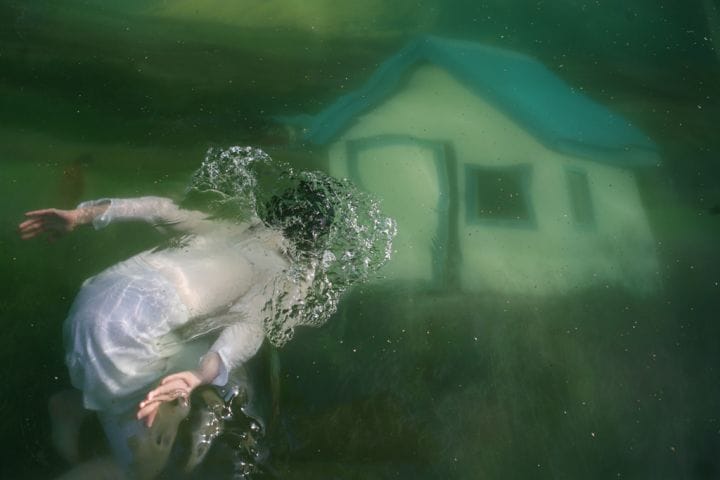 SUSANA MAJURI : LA PETITE SIRÈNE INVERSÉE‏