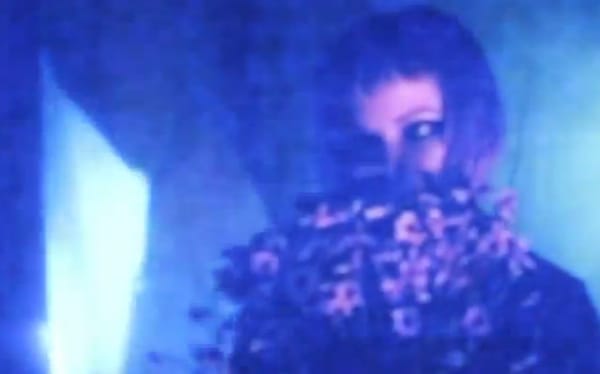 CRYSTAL CASTLES – SAD EYES
