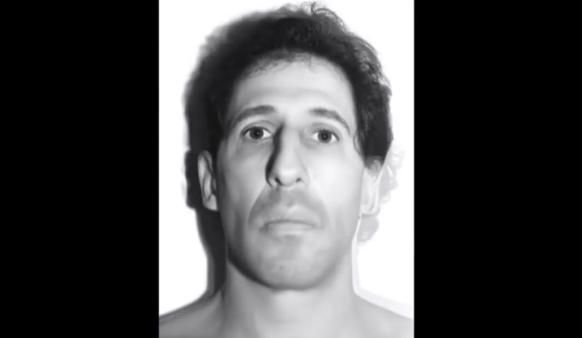 25 ANS à SE TIRER LE PORTRAIT