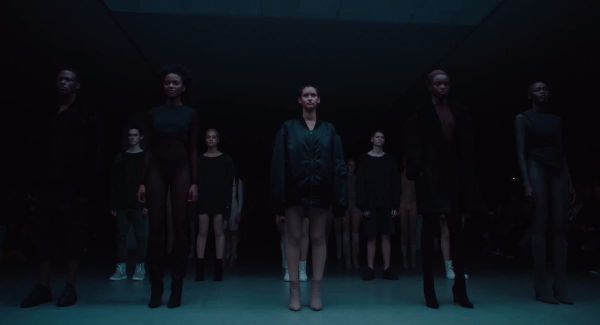 Le sombre defilé de Kanye West pour Adidas
