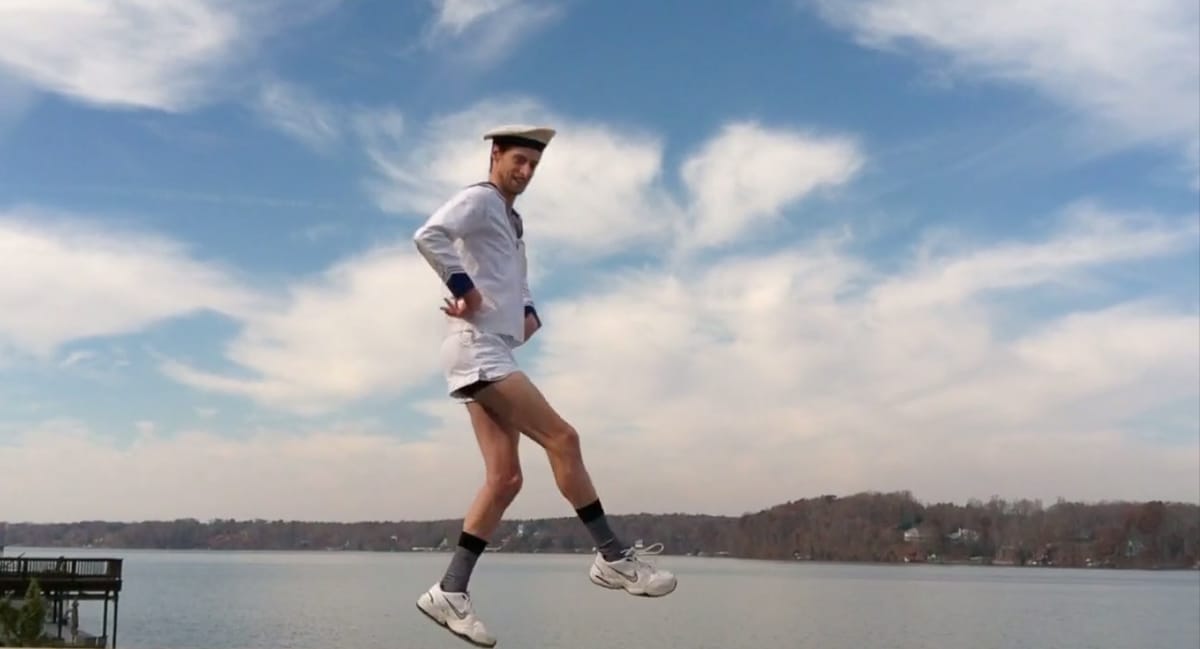 Le clip à clics plus fort que « Happy »