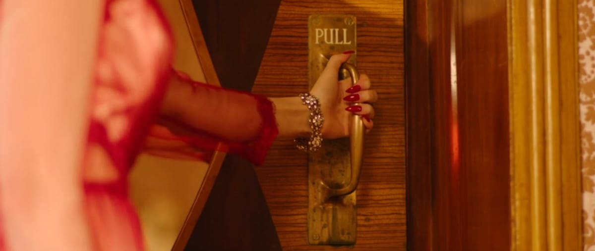 Le clip du jour : Wild at Heart par Nadia Lee Cohen