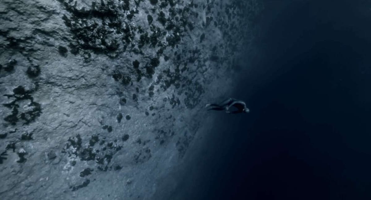« Ocean Gravity » de Guillaume Néry & Julie Gautier