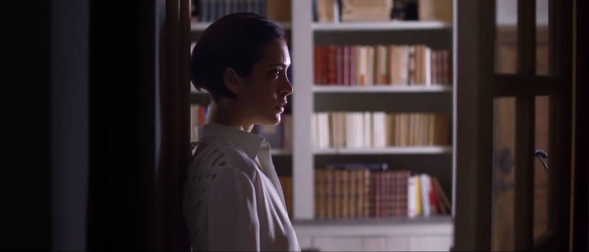 Laura Smet réalise son premier clip pour The Avener