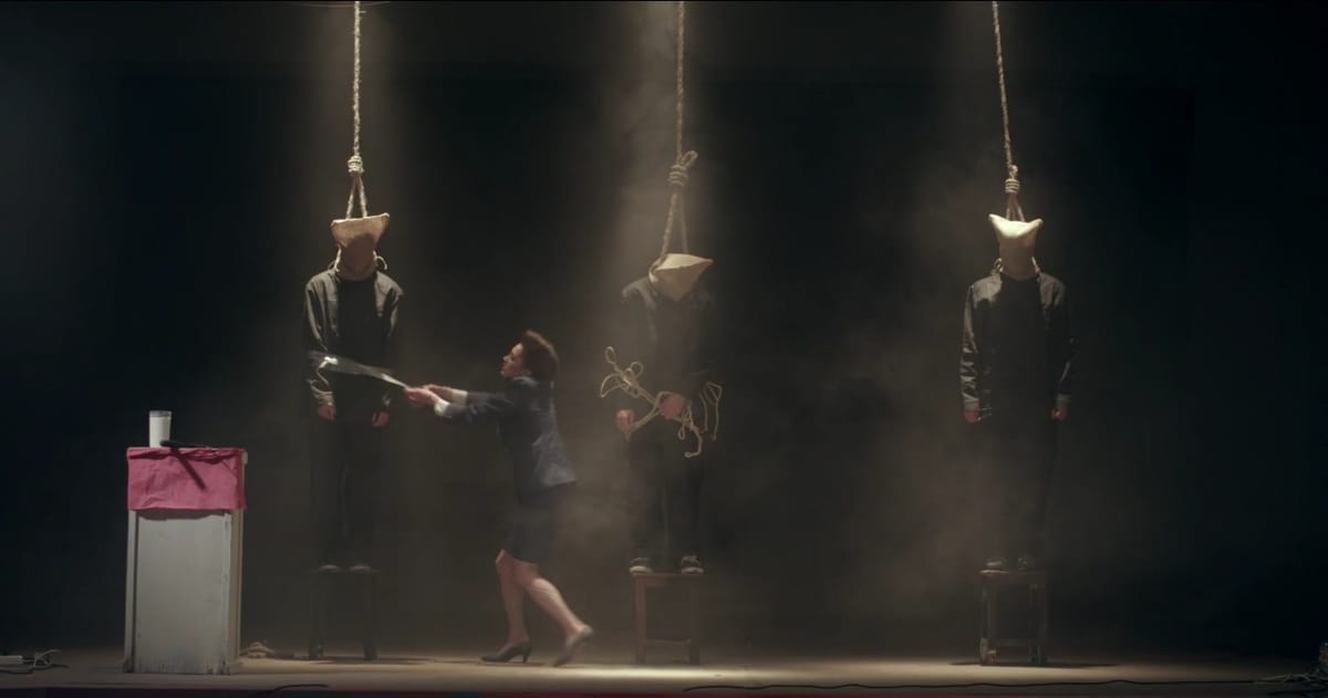 Quand les Pussy Riot atomisent Vladimir Poutine et Iouri Tchaïka