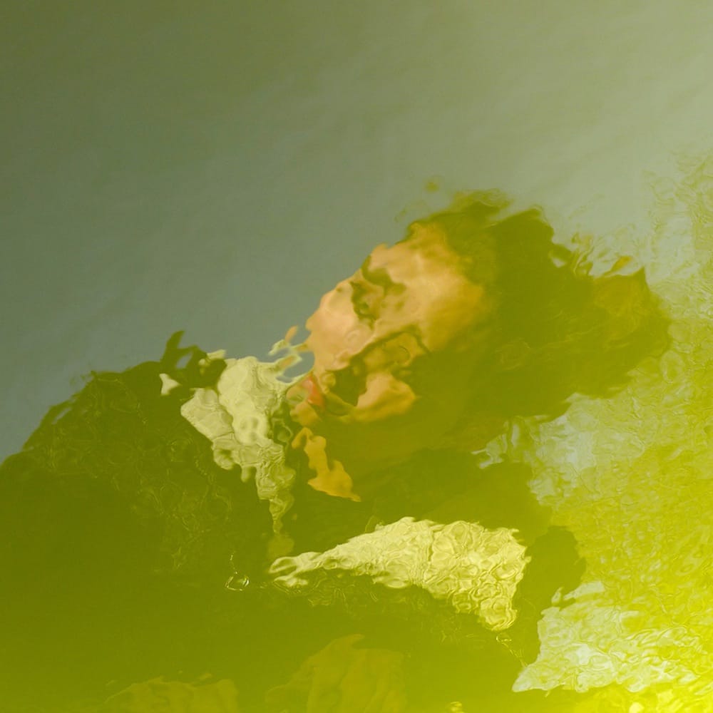 Anton F : Le photographe des reflets vivants