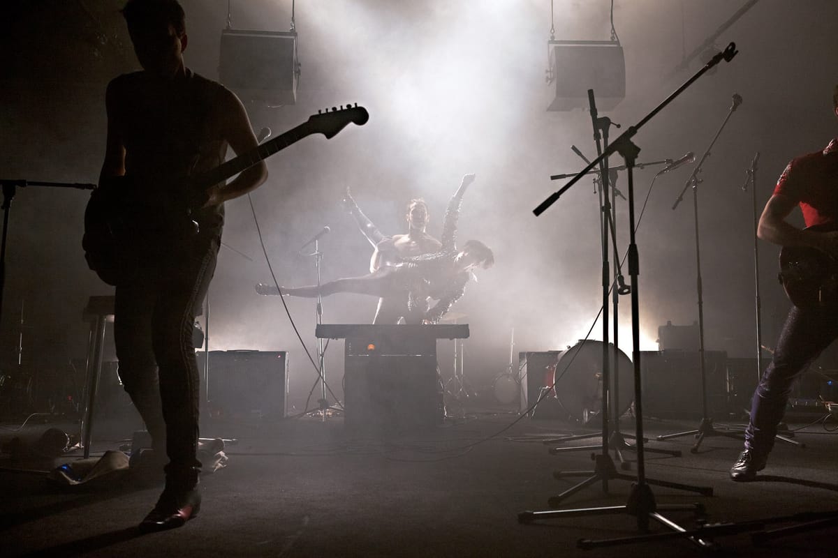 « Micro » de Pierre Rigal : La musique et son double
