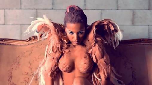 Kanye West signe le deuxième clip le plus long de l’histoire