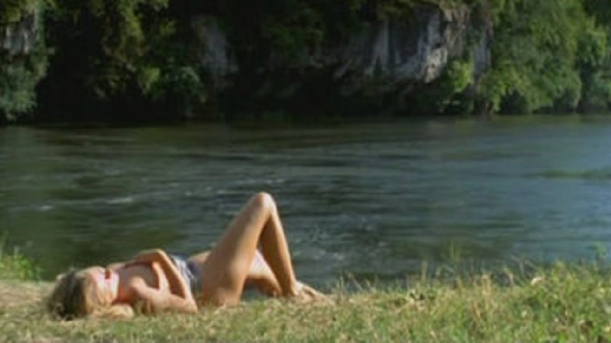 La rivière, le premier film érotique réalisé par Michel Houellebecq à voir en intégralité ici