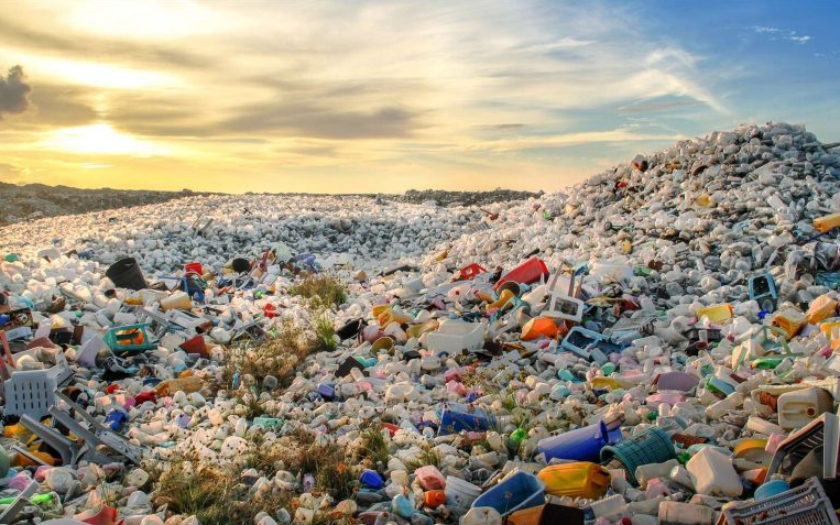 20 entreprises produisent 55% des déchets plastiques dans le monde, selon un rapport explosif