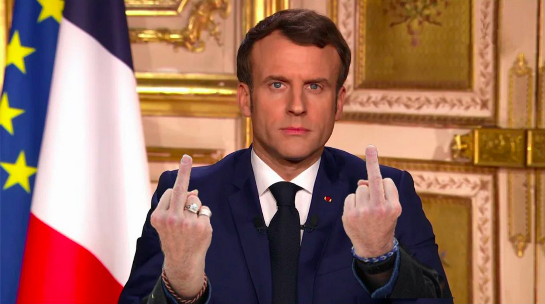 Michel Onfray : « Ce mandat d’Emmanuel Macron se termine comme il a commencé : dans la merde… »