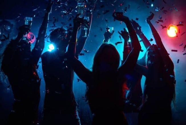 Pourquoi les jeunes n’aiment plus sortir en boîte de nuit ?