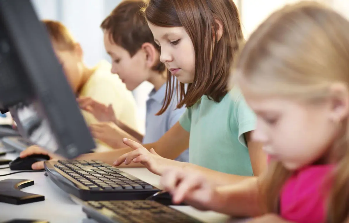 Selon des études, les niveaux d’éducation en Europe occidentale continuent de baisser rapidement