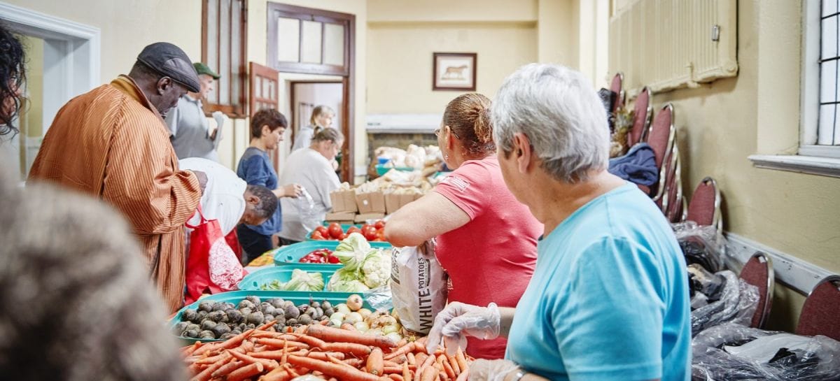 Pour échapper à la faim, les Canadiens se tournent vers les banques alimentaires