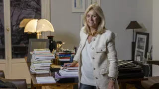 Anne Meaux, la Mimi Marchand en tailleur Chanel