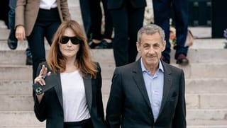 Quand les juges font parler le téléphone secret de Carla Bruni