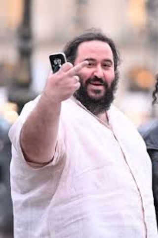 Oussama Ammar et sa bande : pas une dérive, une usine à arnaques du capitalisme narratif