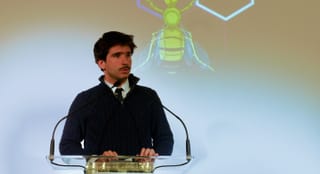 Nous portons une candidature souverainiste, qui propose aux Français de se prononcer sur leur appartenance à l'UE et à l'euro