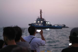 « Si vous tirez sur deux de nos navires, nous en prenons trois des vôtres » : à Ormuz, la guerre a publié son barème
