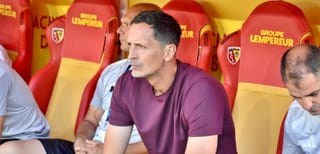 Combien de fois le communiqué du RC Lens parle t il de football ? Zéro. Le club a viré le seul entraîneur de Ligue 1 qui ait battu le PSG cette saison, et il l’a écrit lui même