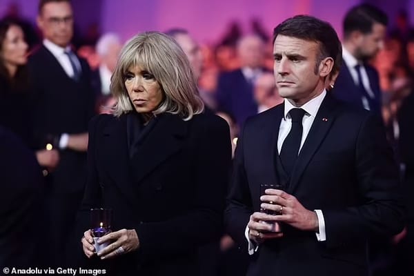 Eux, ils ont tout à cacher, et nous, on veut tout montrer