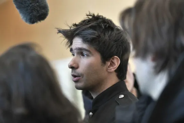 L’empoisonnement de Juan Branco, un mystère à haut risque