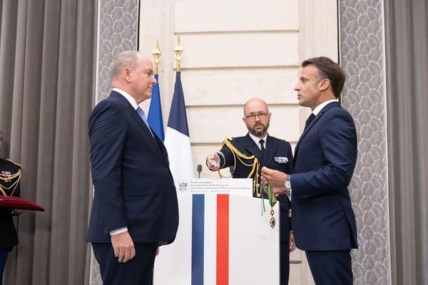 L’Élysée torpille la nomination du ministre d’État à Monaco dans un climat de scandales et de sanctions internationales