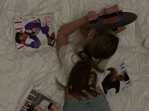 [INTERVIEW] Luiza Rozova, fille de Poutine : "Pour moi, les plans de vengeance relèvent du suicide karmique"