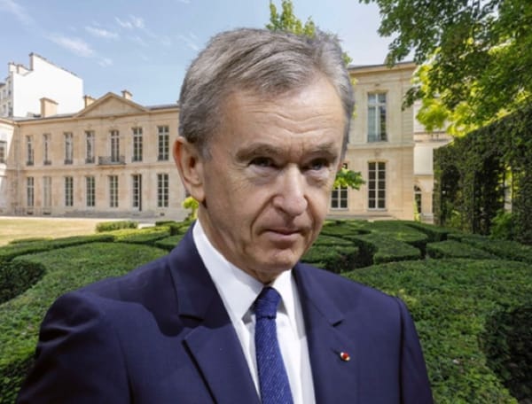 Après Beverly Hills, Bernard Arnault rachète le 7e arrondissement de Paris