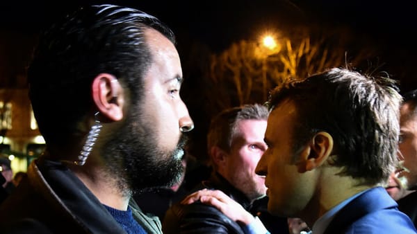 Le pouvoir du peuple : comment les internautes s'unissent pour retrouver Alexandre Benalla