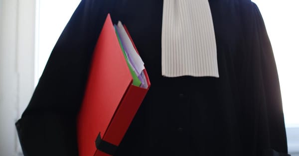 Un ancien procureur de la République en garde à vue pour viol