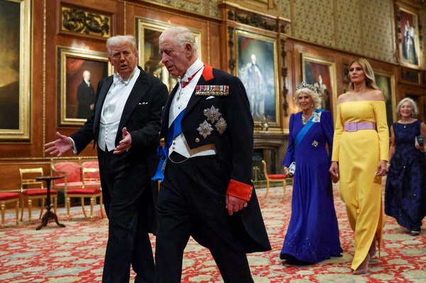 Le Soft Coup de Trump : L'Angleterre avalée vive par l'Aigle Américain, et Macron en déroute