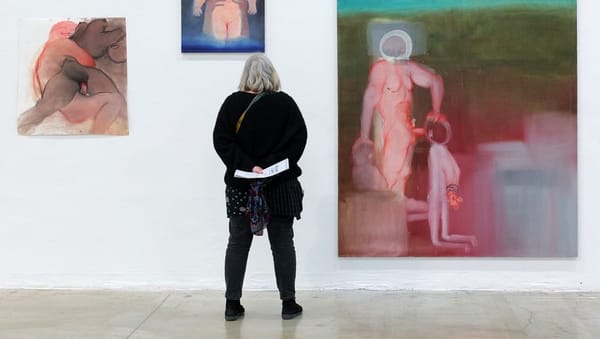 La pourriture au sommet : quand la Ve République agonise dans ses propres excréments