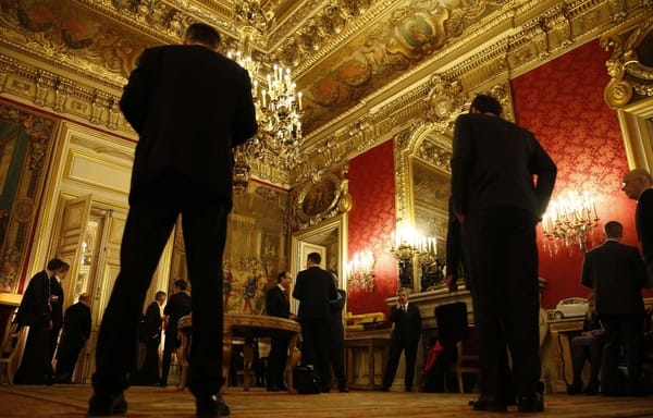 Lumière sur le plan secret du Quai d'Orsay doté de 40 millions d'euros annuels pour traquer les fake news