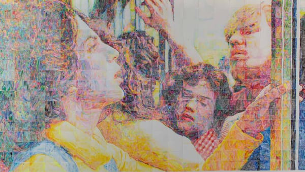 Leggings, ring light et sérum miracle : bienvenue dans l’économie du désir