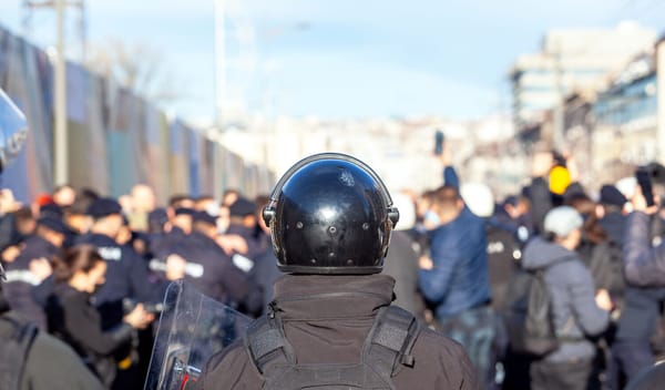 Affaire Legay : on condamne le commissaire, et on efface la condamnation