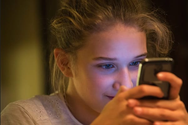 Vérification d'âge : comment on éteint l'anonymat avant 2027