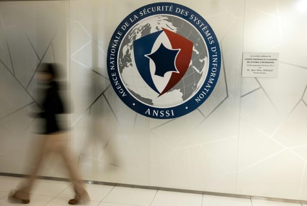 Plus de 100 entreprises qui vendent l’IA écrivent que l’IA va faire exploser les cyberattaques, et demandent aux États de financer la défense