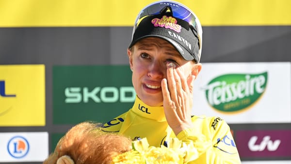 Ventoux, première : Niewiadoma gagne enfin une étape, et son père pleure sur le bord de la route