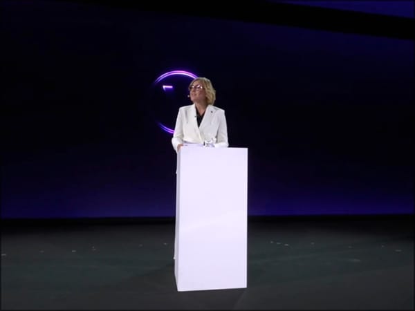 La règle qui oblige une IA à dire qu’elle est une IA s’applique depuis le 2 août. Le guichet chargé de la faire respecter, non.